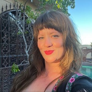 Meet your Posher, Melisa